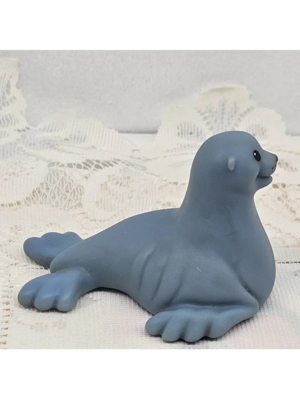 Fisher-Price Little People Zoo Talkers Blue Gray Seal Interactive Figure 2011